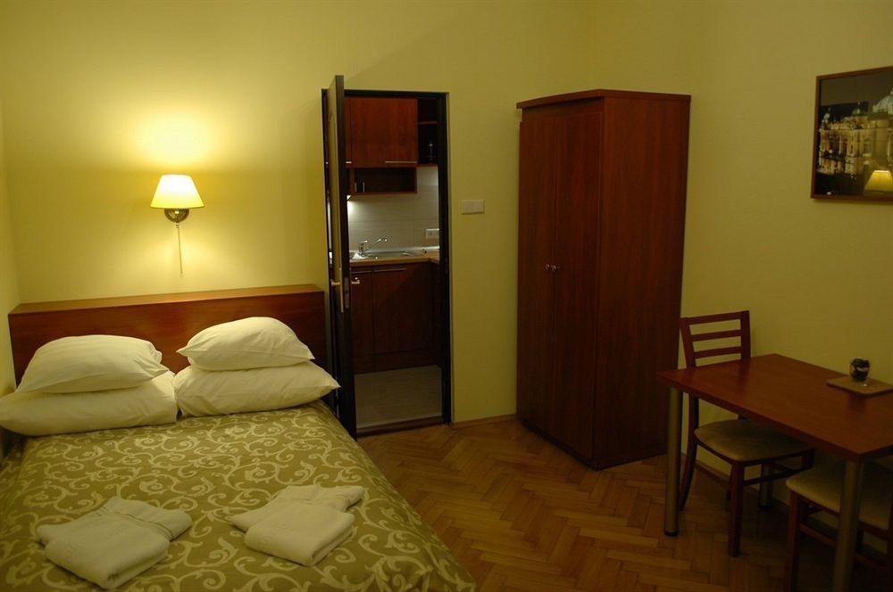 Apartamenty Rentalent Szpitalna 34 Krakau Exterior foto
