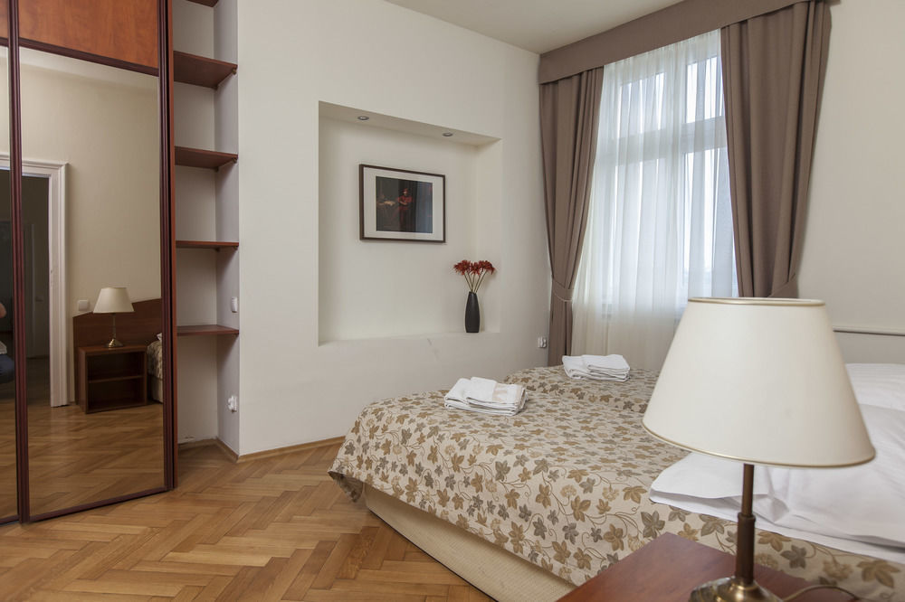 Apartamenty Rentalent Szpitalna 34 Krakau Exterior foto