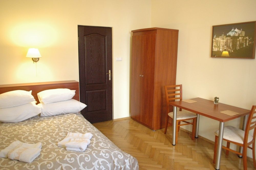 Apartamenty Rentalent Szpitalna 34 Krakau Exterior foto